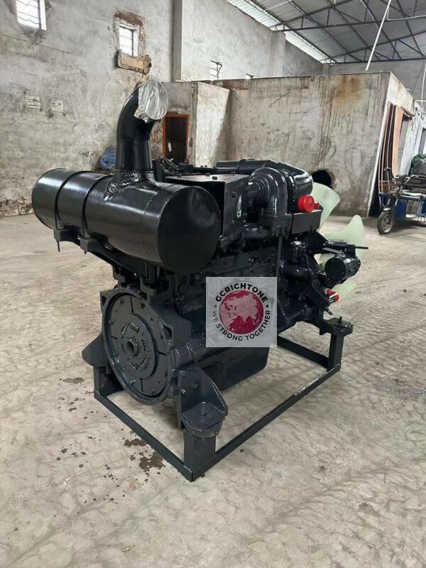 Двигатель Komatsu SAA6D125E-3 Двигатель Komatsu SAA6D125E-3